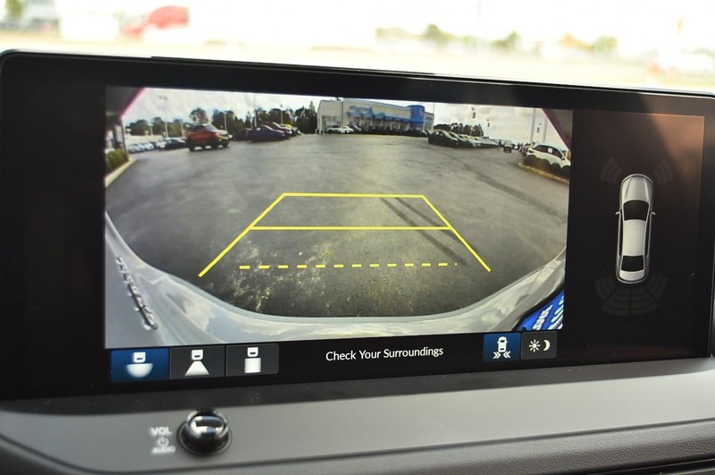 Honda Accord Hybrid Vehicle Full-screen Gallery Image 12