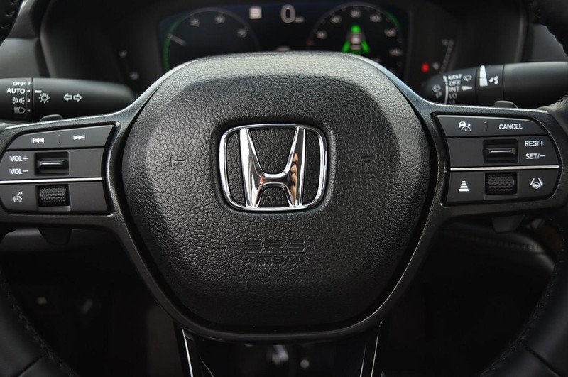 Honda Accord Hybrid Vehicle Full-screen Gallery Image 21