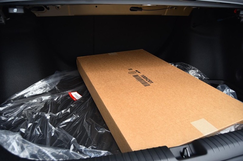 Honda Accord Hybrid Vehicle Full-screen Gallery Image 27