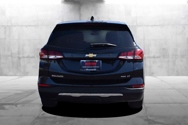 Chevrolet Equinox Vehicle Full-screen Gallery Image 6