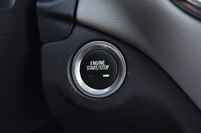 Chevrolet Equinox Vehicle Full-screen Gallery Image 18