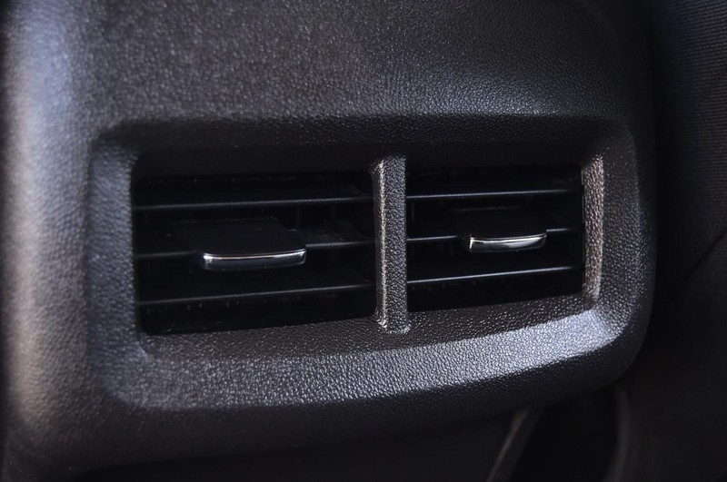 Chevrolet Equinox Vehicle Full-screen Gallery Image 23