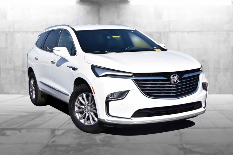 Buick Enclave Vehicle Full-screen Gallery Image 2