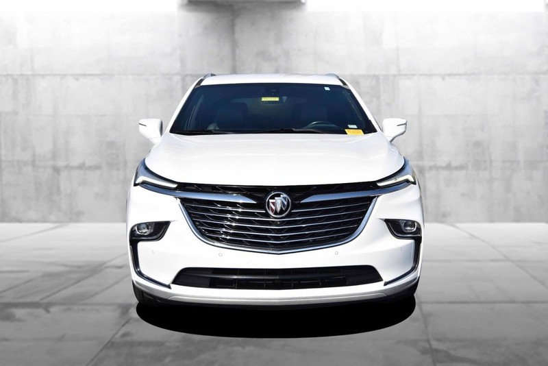 Buick Enclave Vehicle Full-screen Gallery Image 4