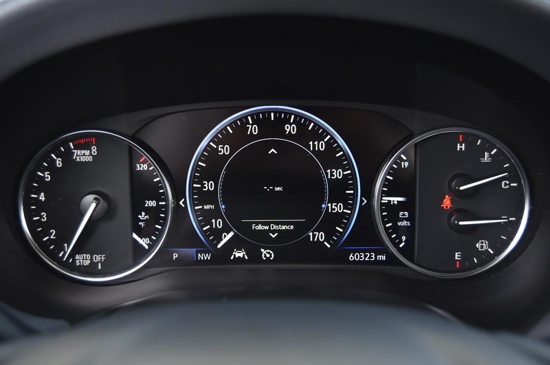 Buick Enclave Vehicle Full-screen Gallery Image 13