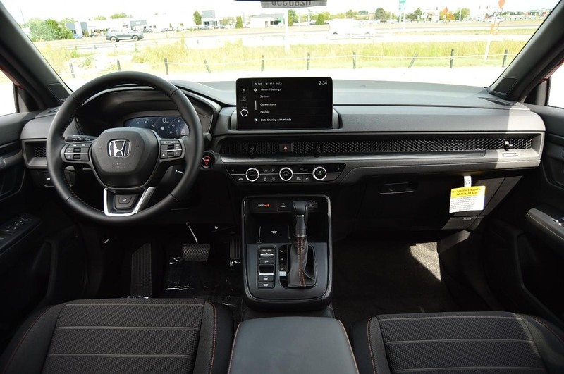 Honda CR-V Hybrid Vehicle Full-screen Gallery Image 7