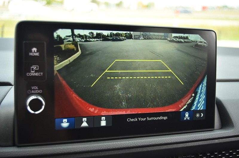 Honda CR-V Hybrid Vehicle Full-screen Gallery Image 12