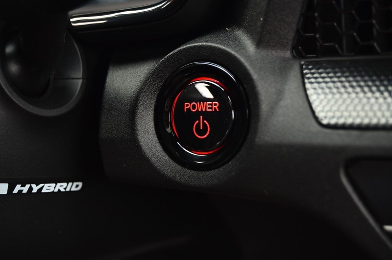 Honda CR-V Hybrid Vehicle Full-screen Gallery Image 20