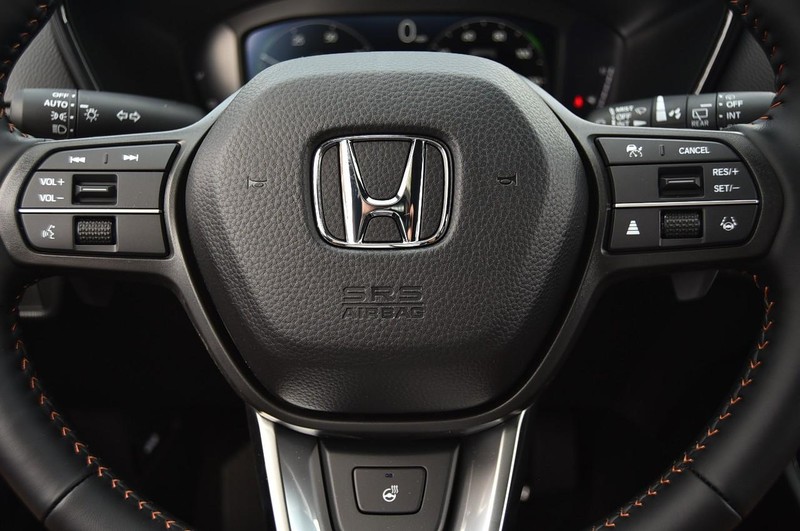 Honda CR-V Hybrid Vehicle Full-screen Gallery Image 21