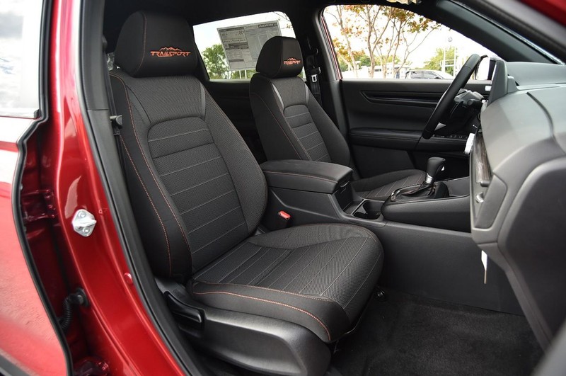 Honda CR-V Hybrid Vehicle Full-screen Gallery Image 23