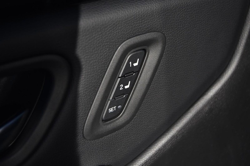 Honda Pilot Vehicle Full-screen Gallery Image 9