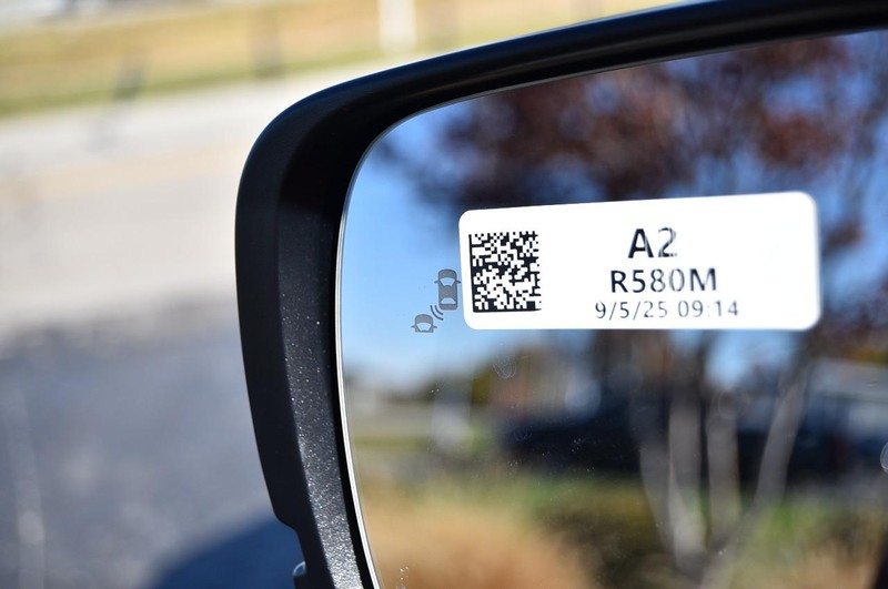 Honda Pilot Vehicle Full-screen Gallery Image 10