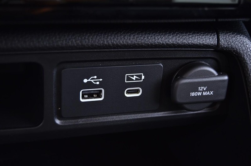 Honda Pilot Vehicle Full-screen Gallery Image 18