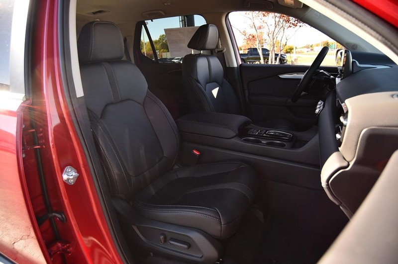 Honda Pilot Vehicle Full-screen Gallery Image 23