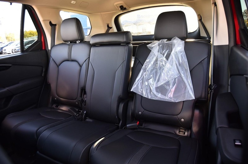 Honda Pilot Vehicle Full-screen Gallery Image 24