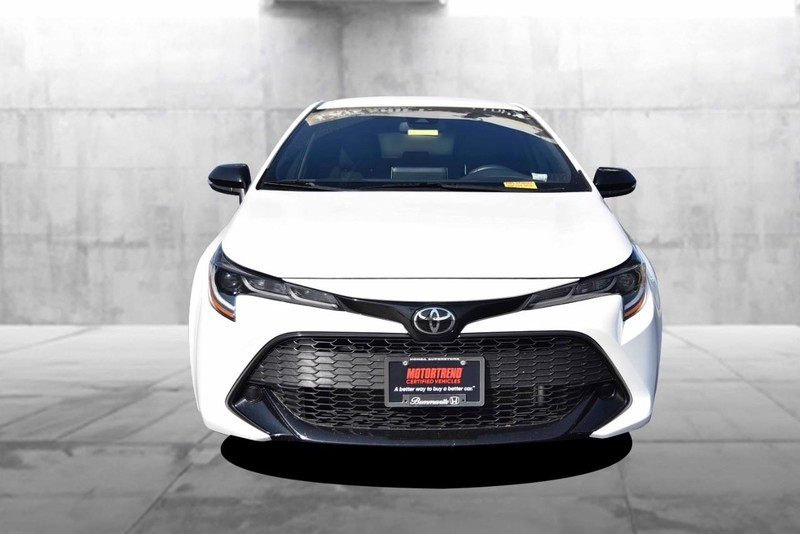 Toyota Corolla Hatchback Vehicle Full-screen Gallery Image 4