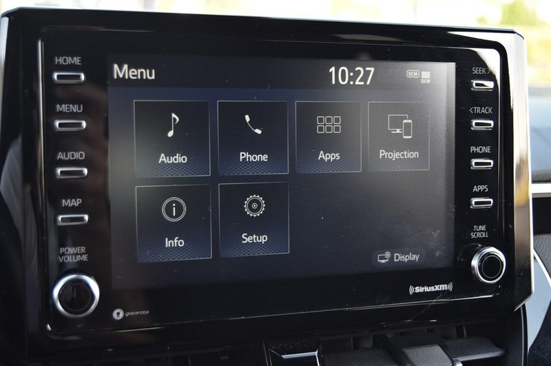 Toyota Corolla Hatchback Vehicle Full-screen Gallery Image 12