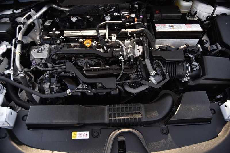 Toyota Corolla Hatchback Vehicle Full-screen Gallery Image 21