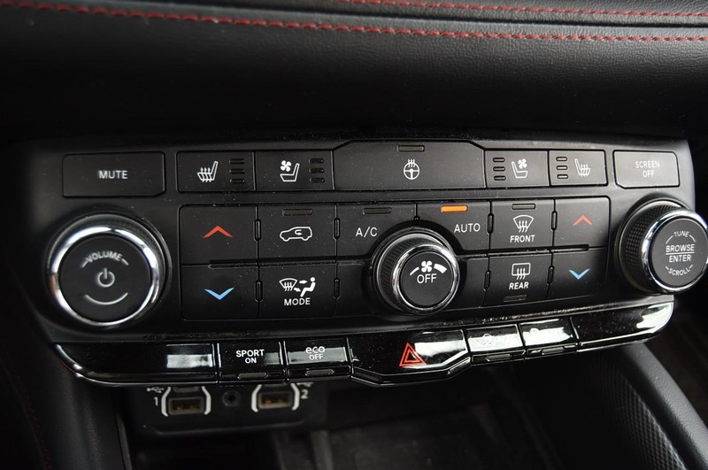 Dodge Durango Vehicle Image 17