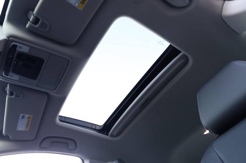 Honda Accord Hybrid Vehicle Image 09