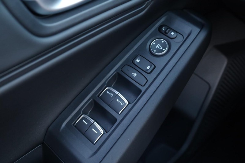 Honda Accord Hybrid Vehicle Image 18