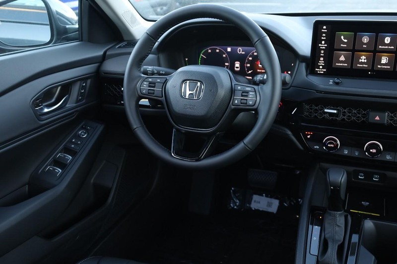 Honda Accord Hybrid Vehicle Image 24