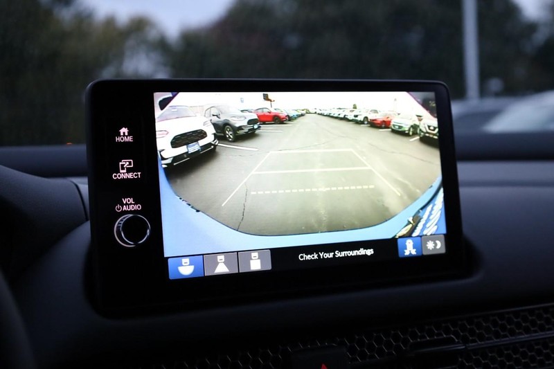 Honda HR-V Vehicle Full-screen Gallery Image 12