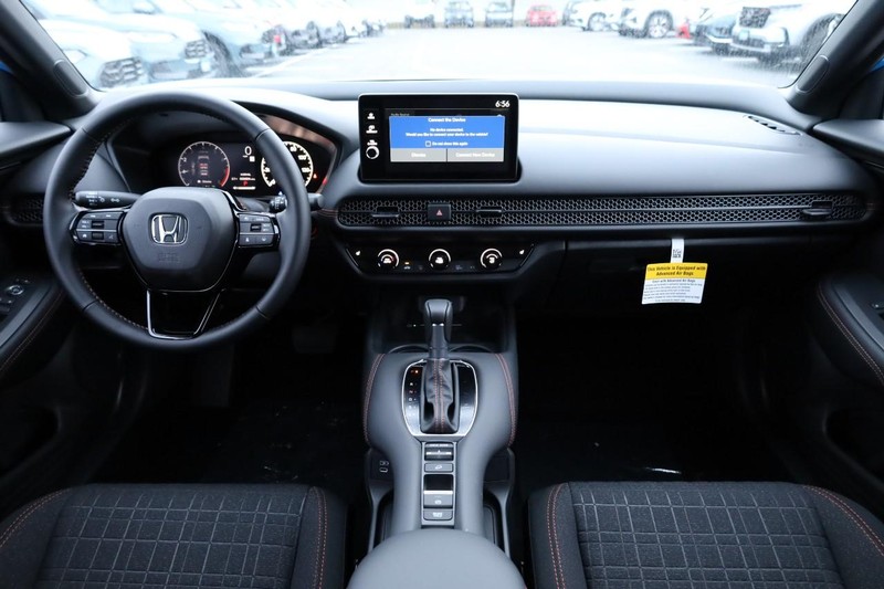 Honda HR-V Vehicle Full-screen Gallery Image 21