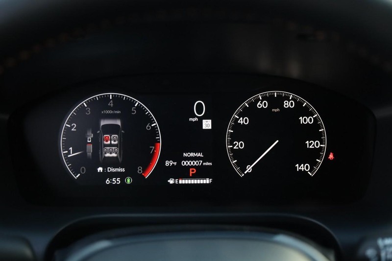 Honda HR-V Vehicle Full-screen Gallery Image 10