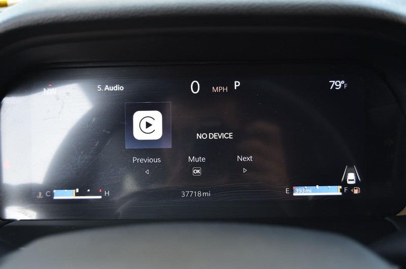 Jeep Grand Cherokee L Vehicle Image 12