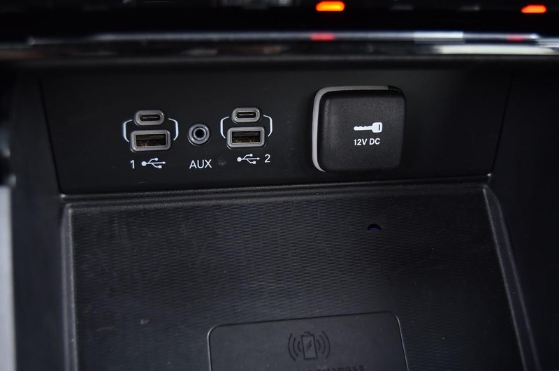 Jeep Grand Cherokee L Vehicle Image 18