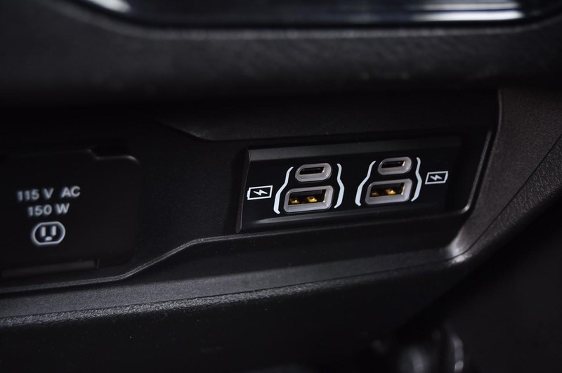 Jeep Grand Cherokee L Vehicle Image 25