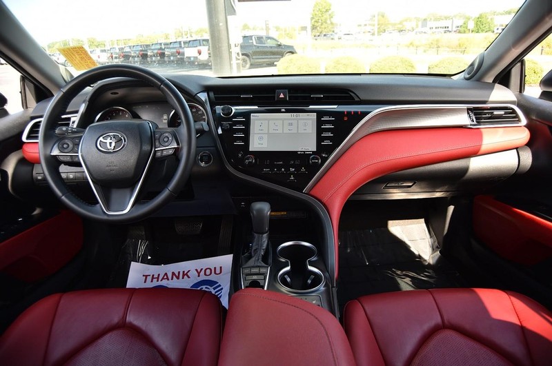 Toyota Camry Vehicle Image 07