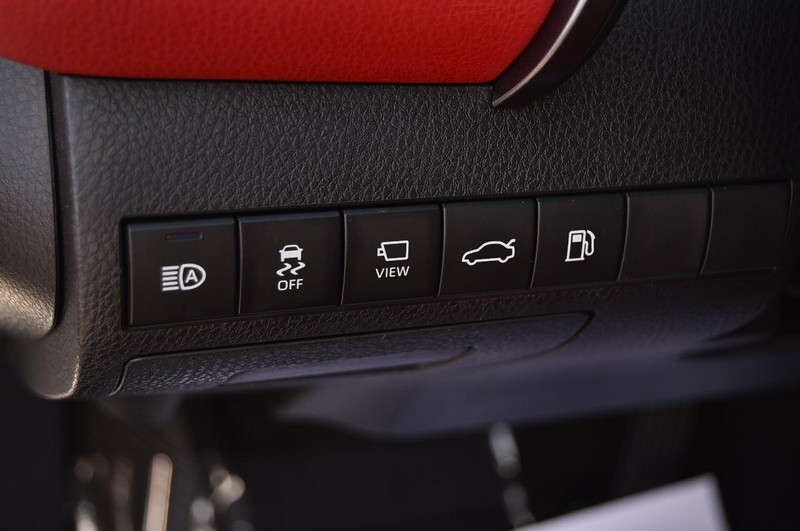 Toyota Camry Vehicle Image 10