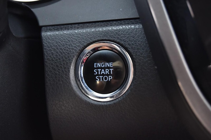 Toyota Camry Vehicle Image 17