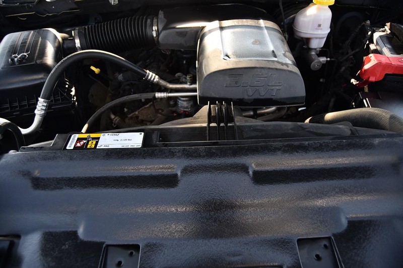 Ram 1500 Classic Vehicle Image 24
