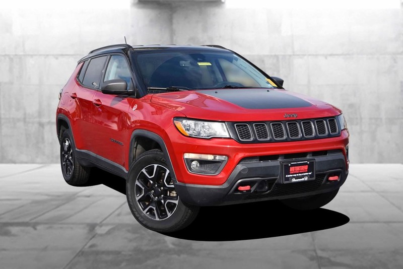 Jeep Compass Vehicle Image 02