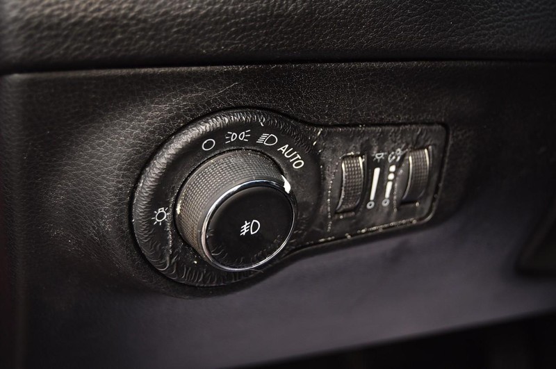 Jeep Compass Vehicle Image 10