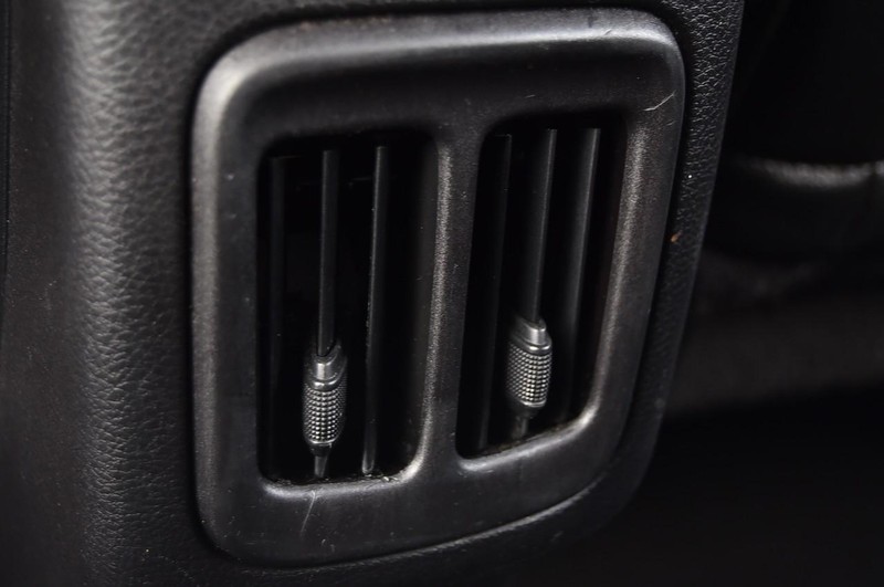 Jeep Compass Vehicle Image 22