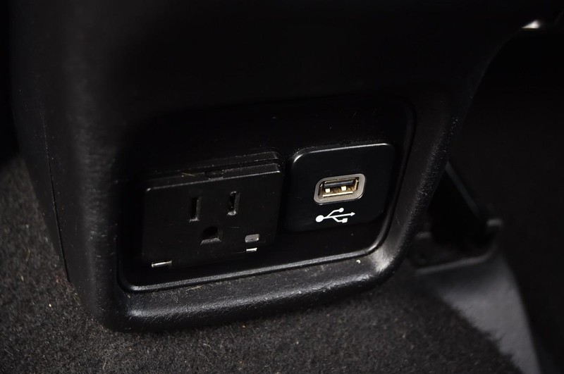 Jeep Compass Vehicle Image 23