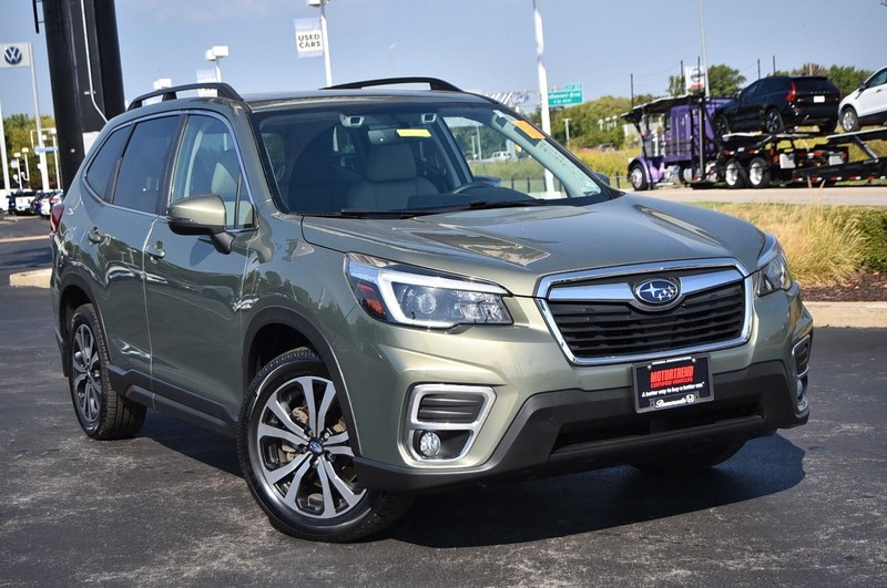 Subaru Forester Vehicle Image 02