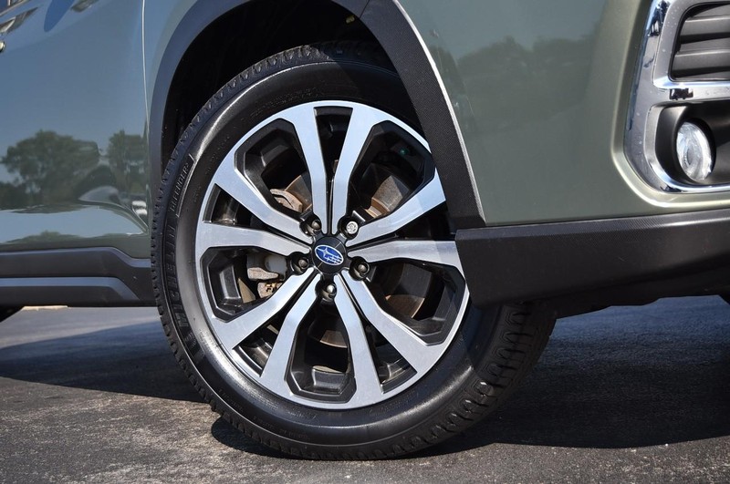 Subaru Forester Vehicle Image 03