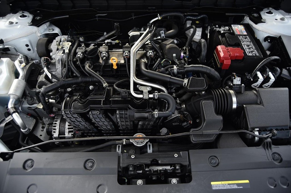 Nissan Altima Vehicle Image 23