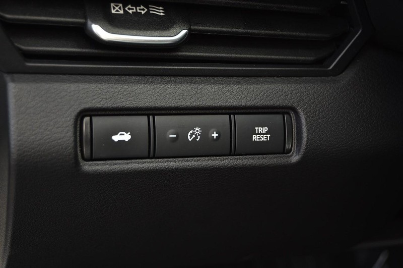 Nissan Altima Vehicle Image 10