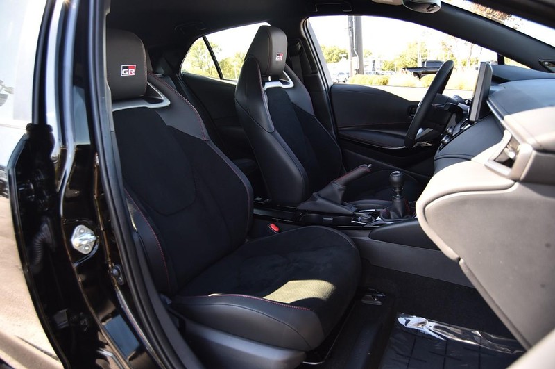 Toyota GR Corolla Vehicle Full-screen Gallery Image 22