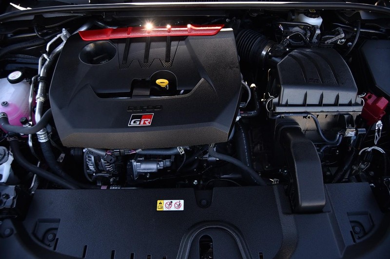 Toyota GR Corolla Vehicle Full-screen Gallery Image 25