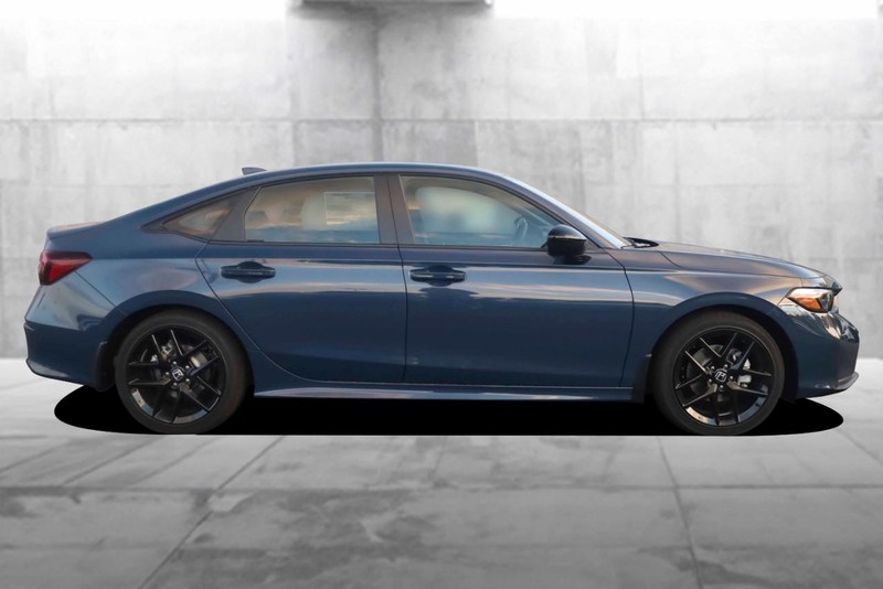 Honda Civic Sedan Hybrid Vehicle Full-screen Gallery Image 4