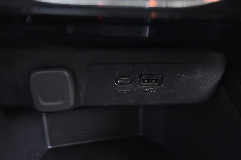 Chevrolet Trax Vehicle Image 14