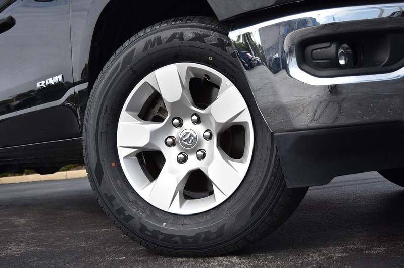 Ram 1500 Vehicle Image 03