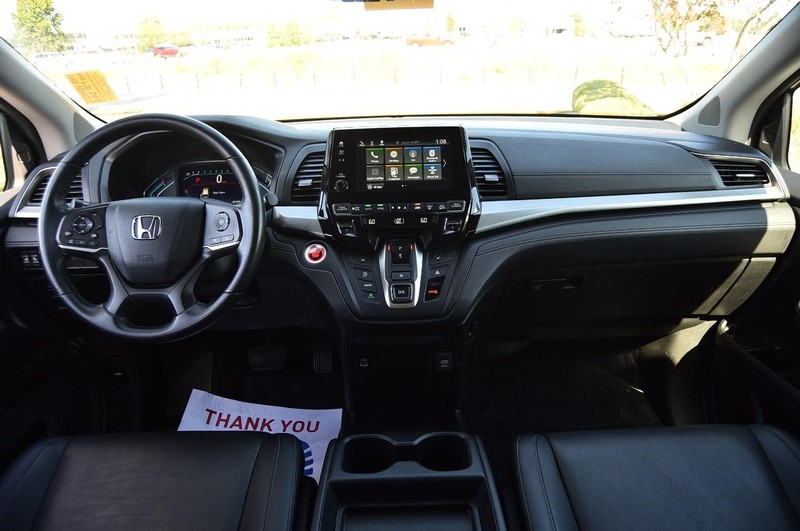Honda Odyssey Vehicle Full-screen Gallery Image 7